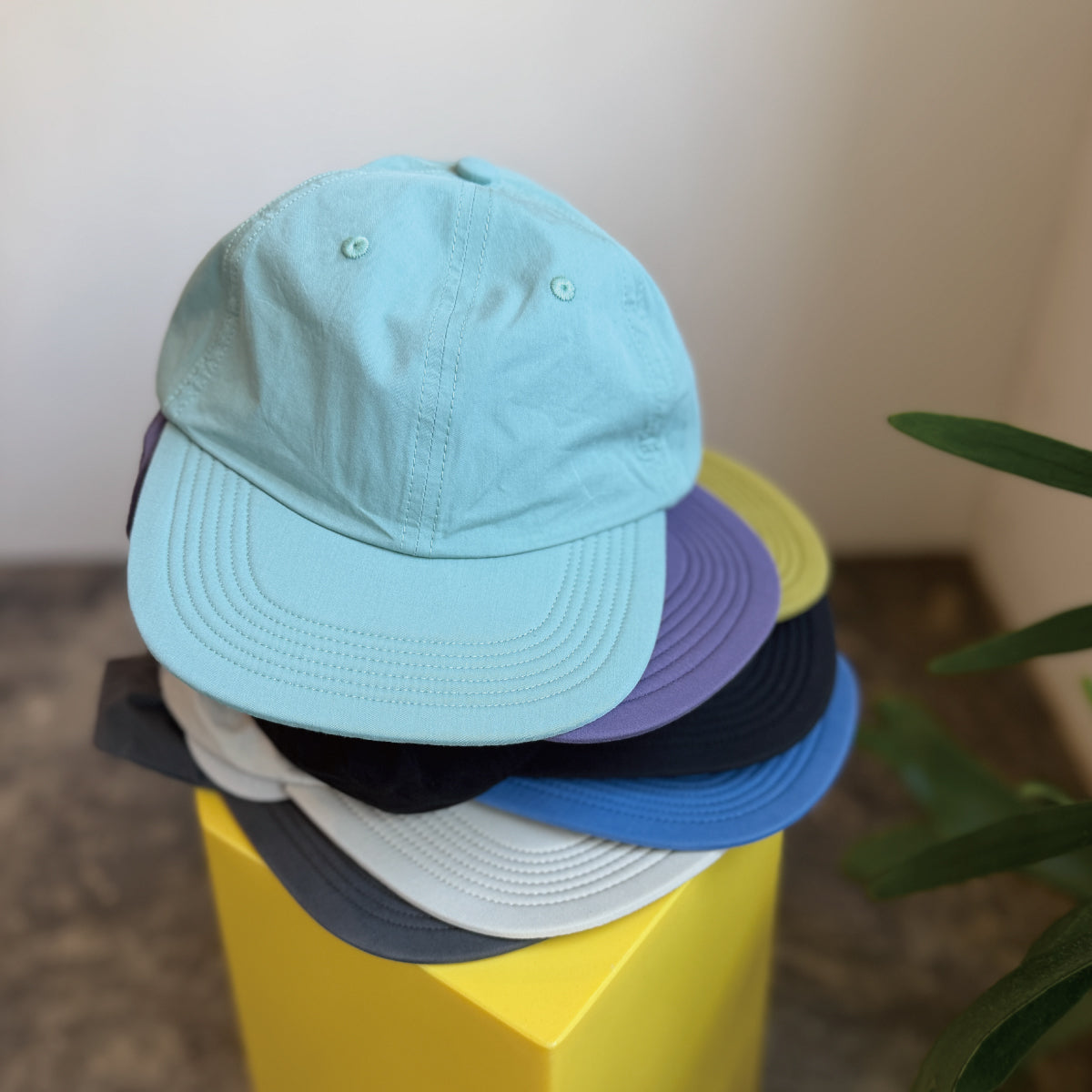 cap / mint