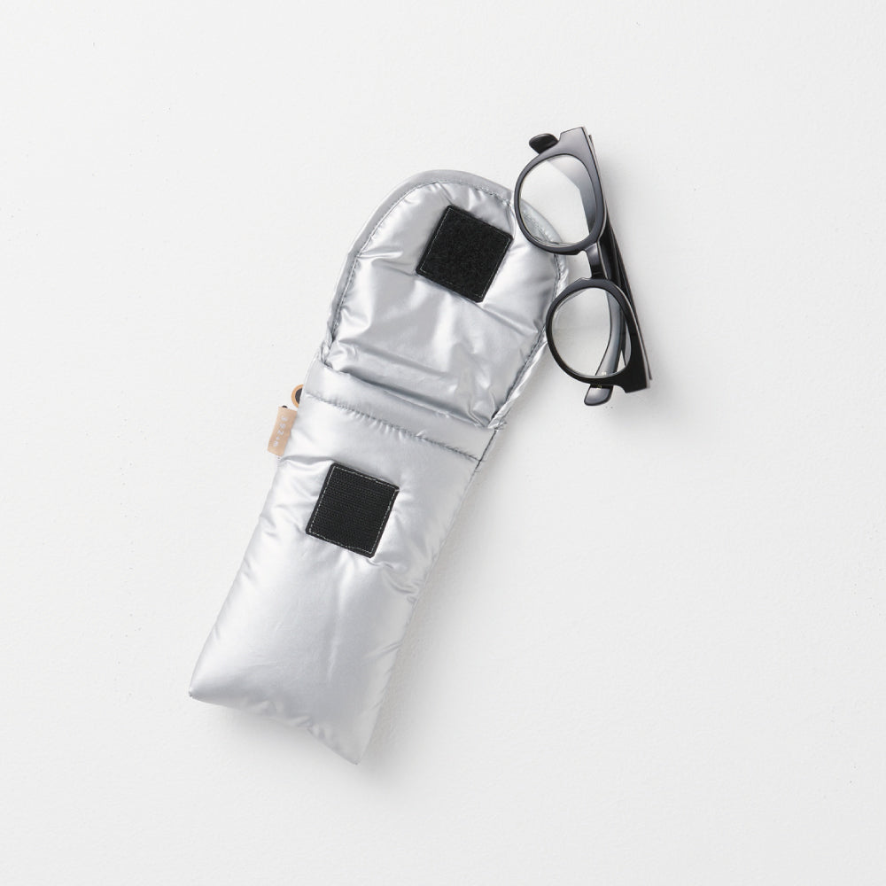 eyeglasses case "silver"