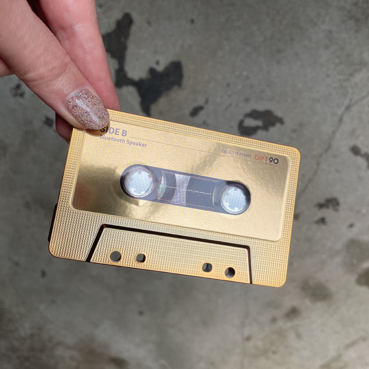 カセットテープスピーカー gold