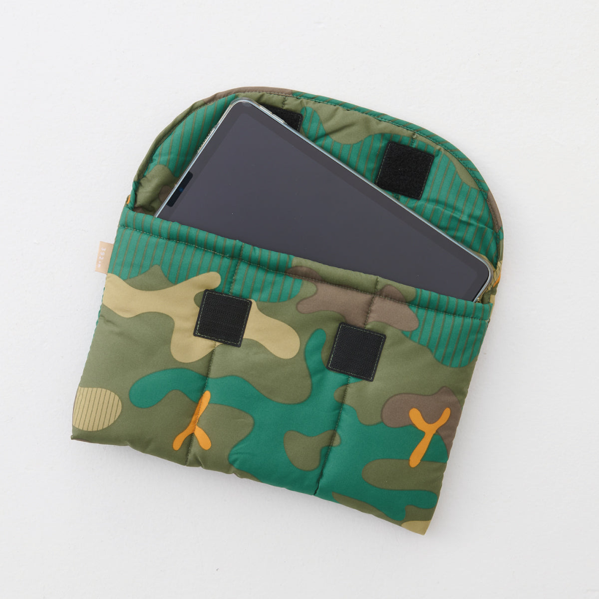 タブレットケース "camoflage" green