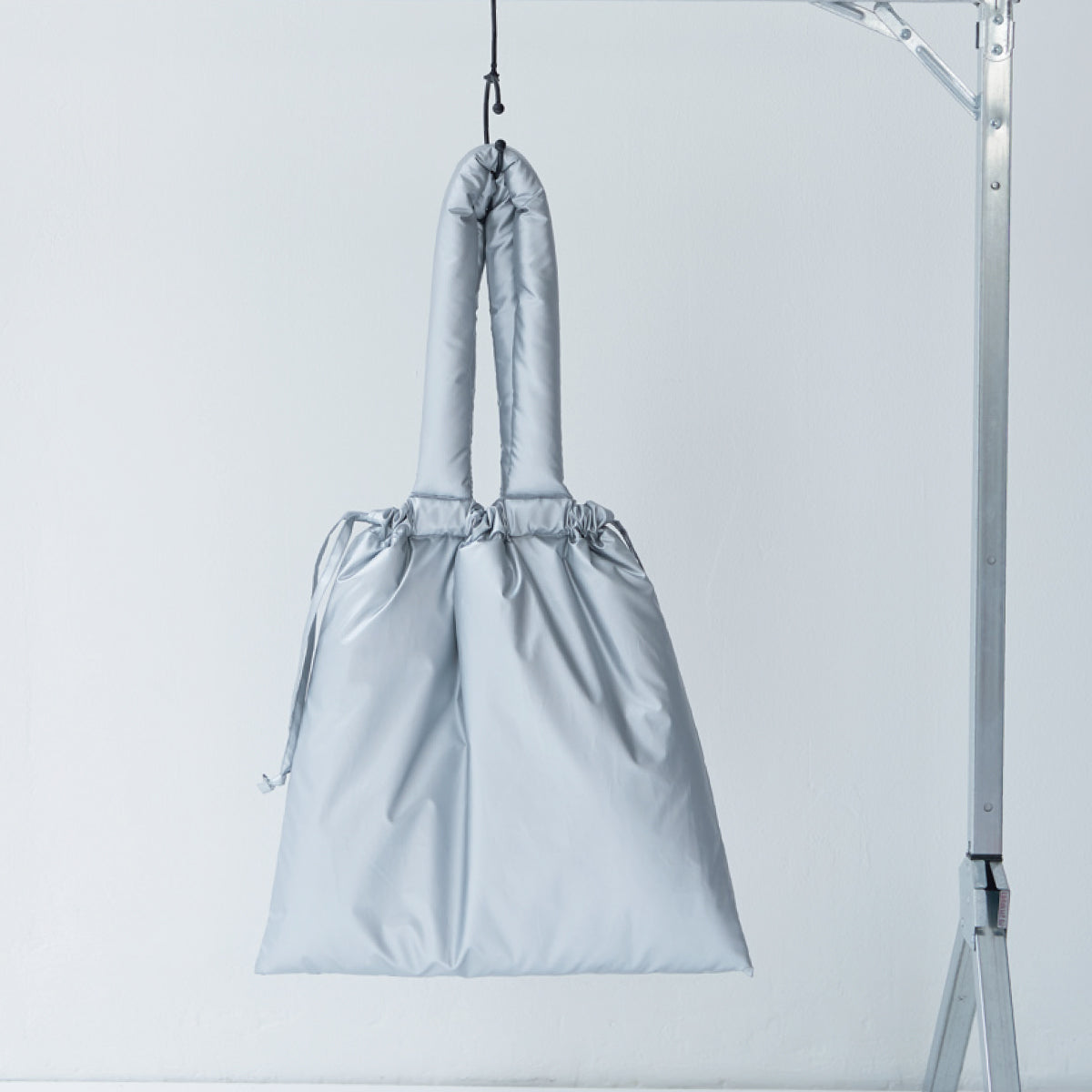 tote bag / silver