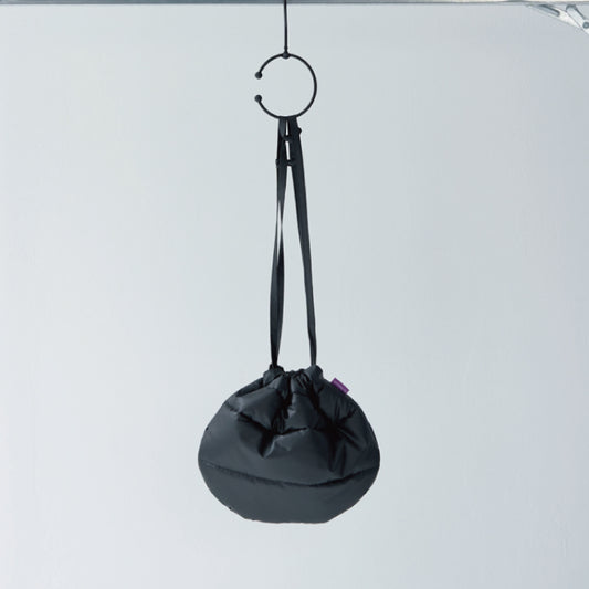 kinchaku bag / black