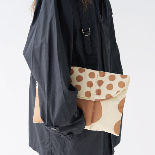 PC case "maru" biege