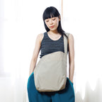 square bag / beige