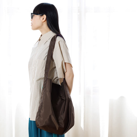 square bag / brown