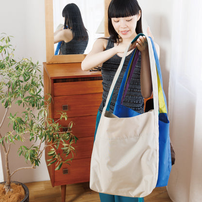 square bag / beige