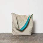 square bag / beige