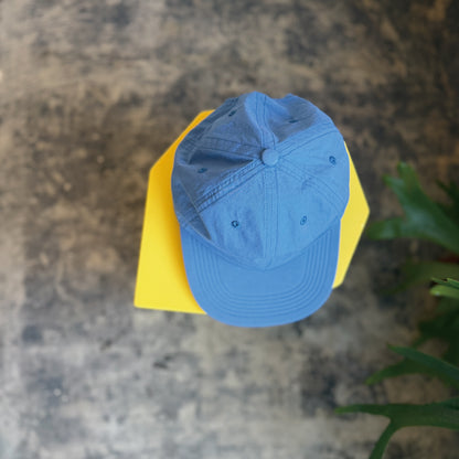 cap / blue