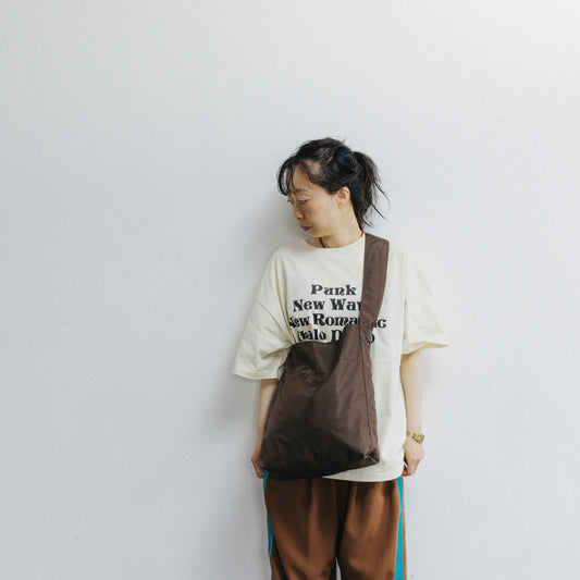 square bag / brown