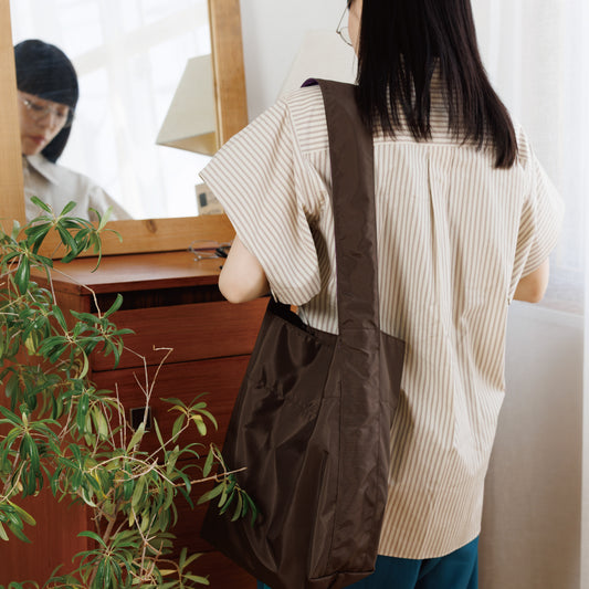 square bag / brown