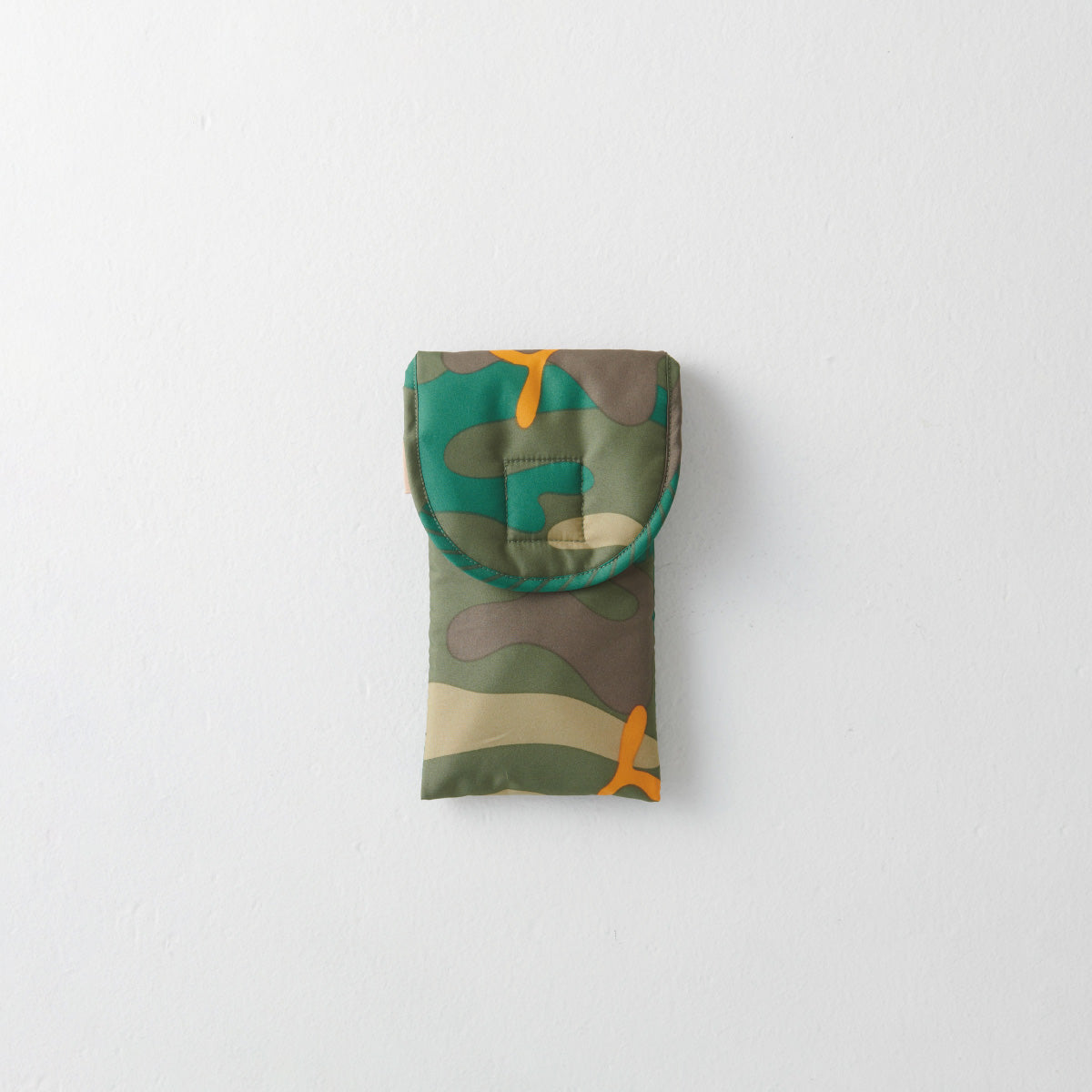 eyeglasses case "archive"