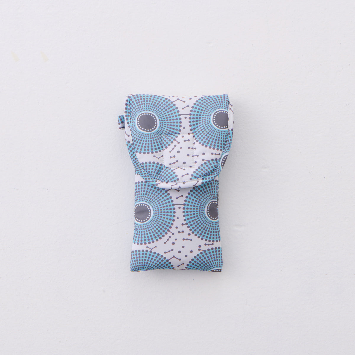eyeglasses case "drop"