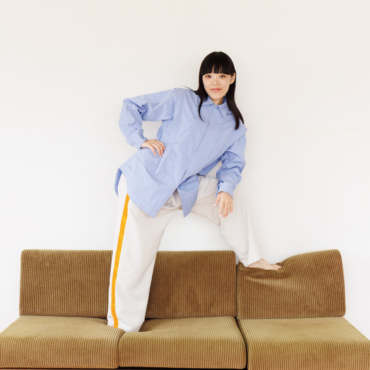 track pants / off
