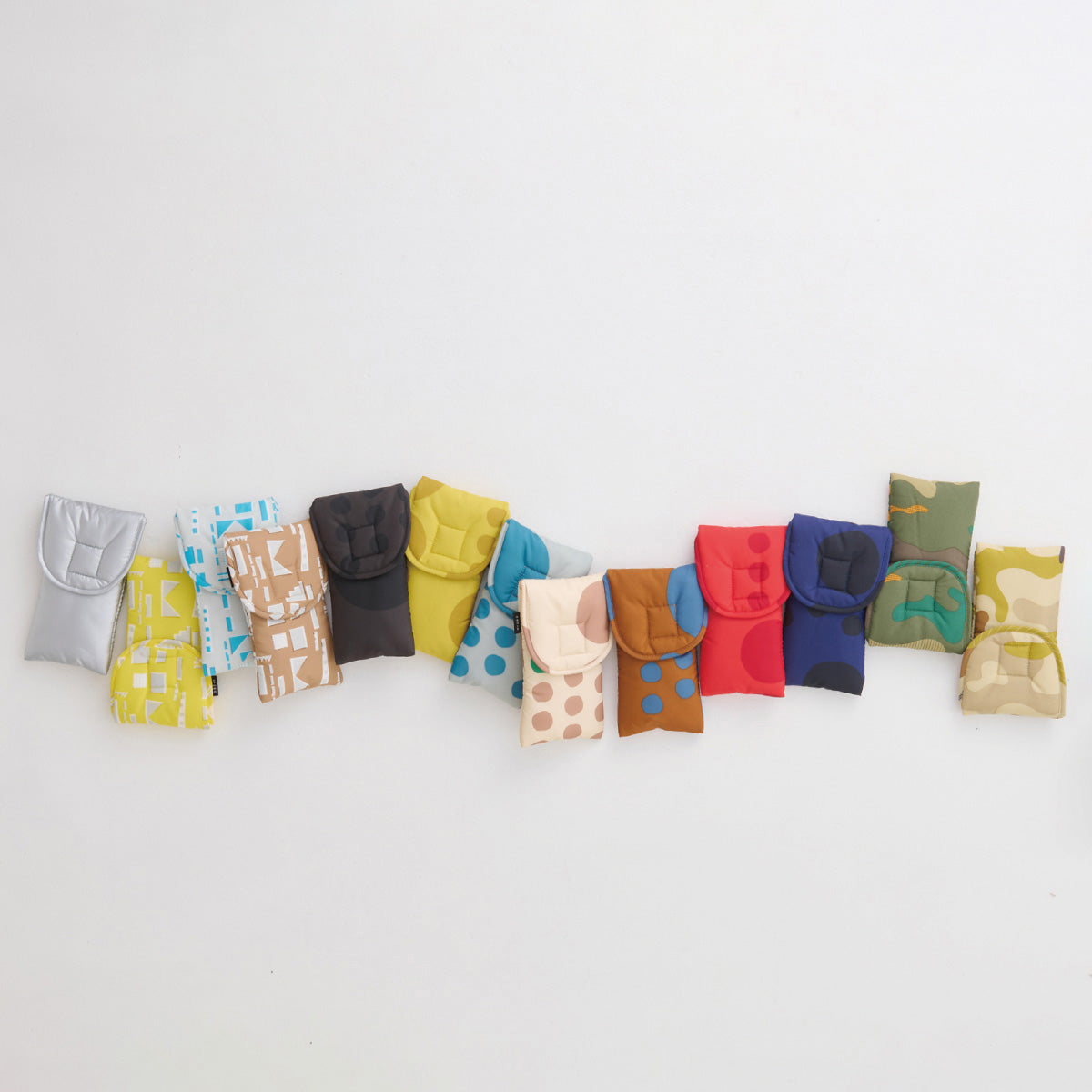 eyeglasses case "archive"