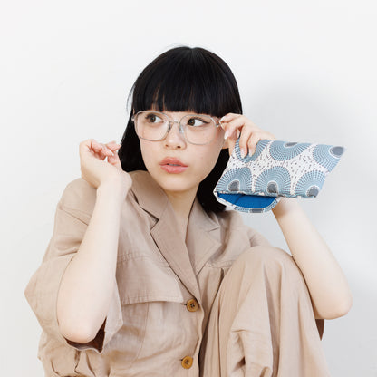 eyeglasses case "drop"