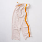 track pants / off