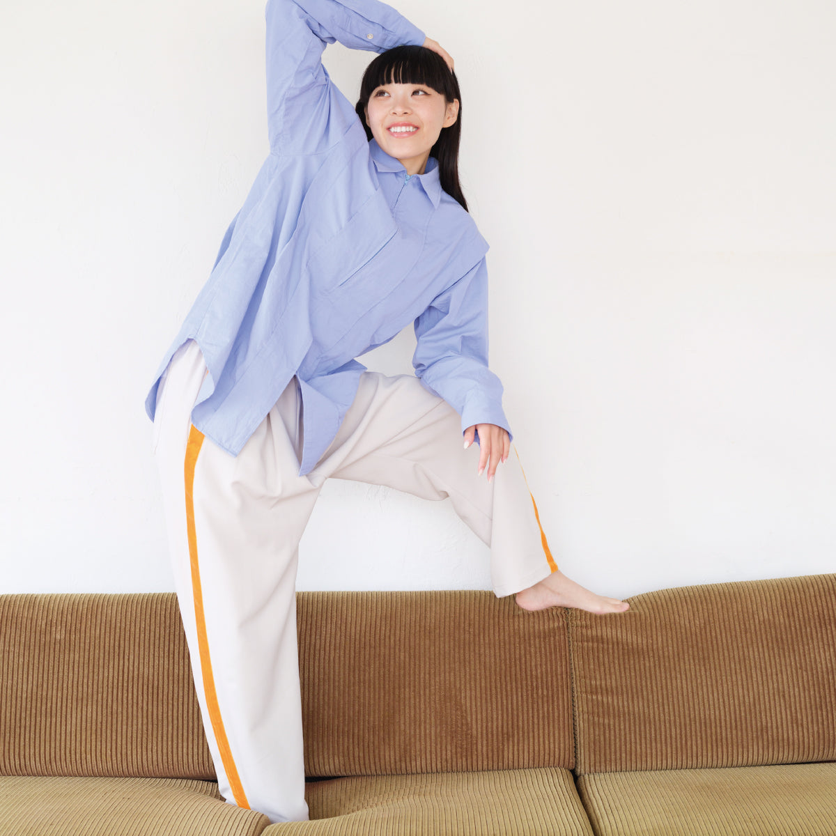 track pants / off