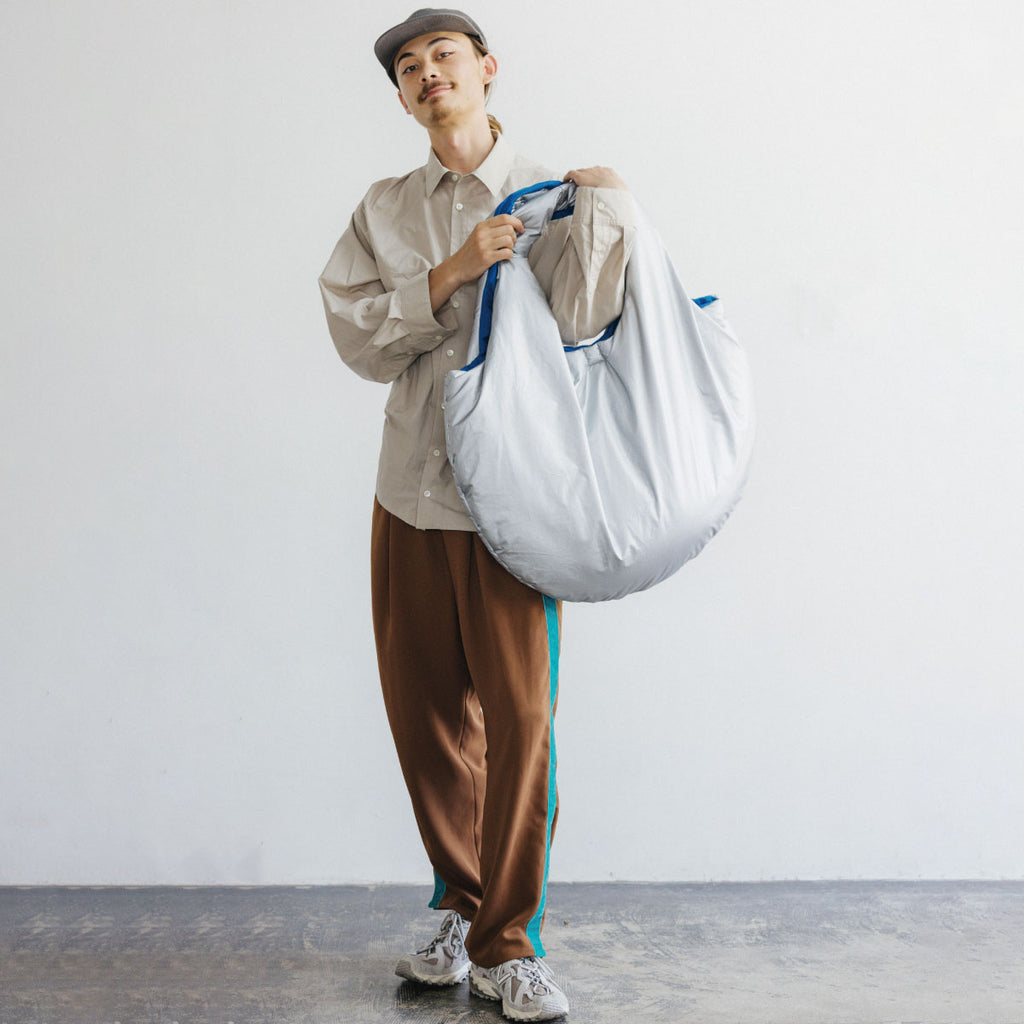 track pants / brown