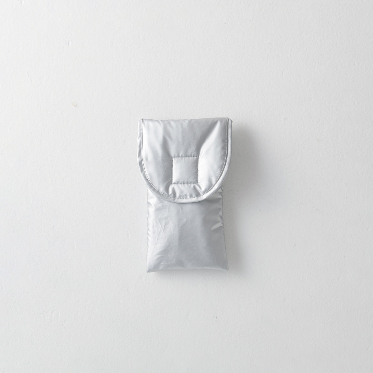 eyeglasses case "archive"