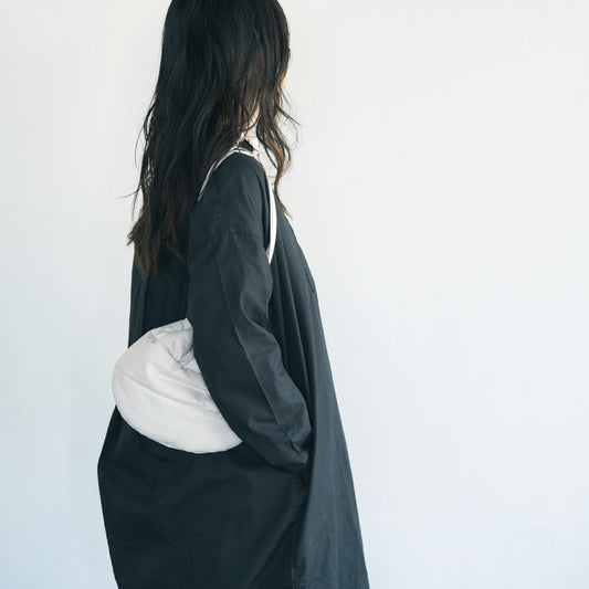 kinchaku bag / white