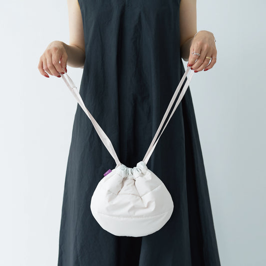 kinchaku bag / white