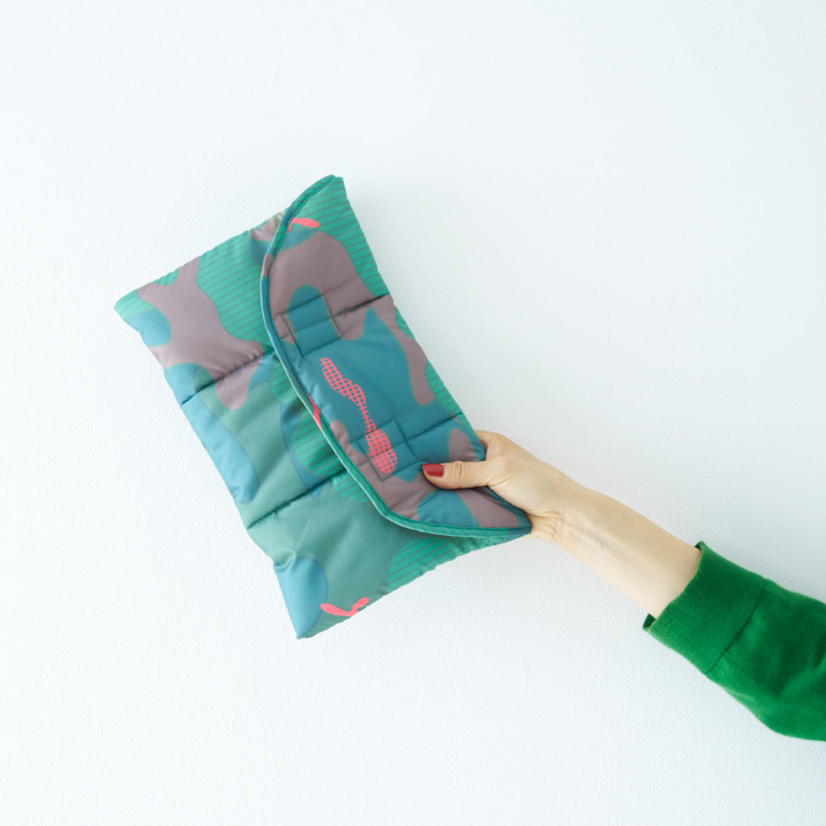 tablet case "peaceflage"