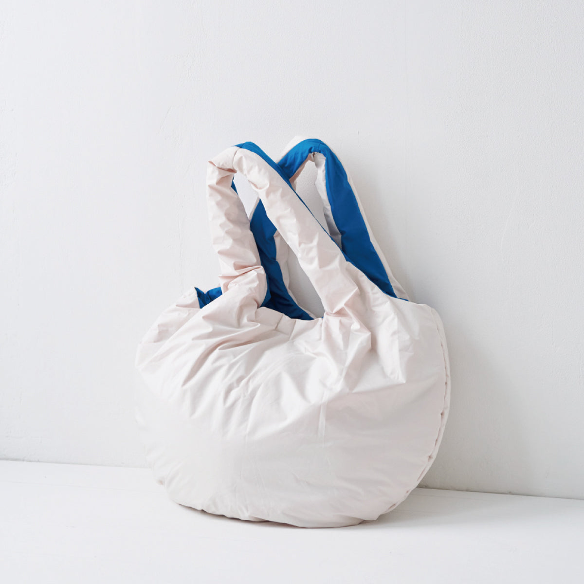 B.I.G. bag / white