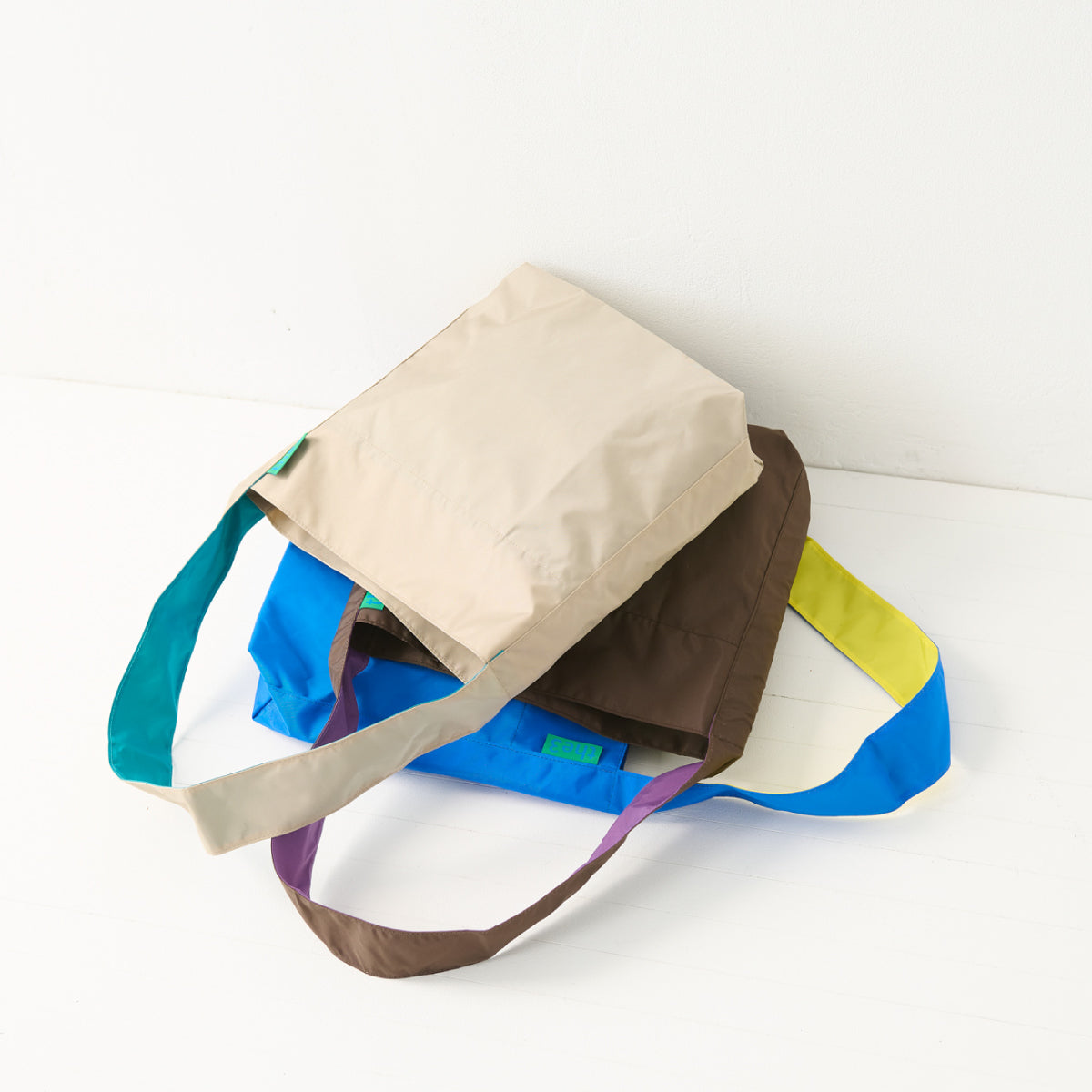 square bag / blue