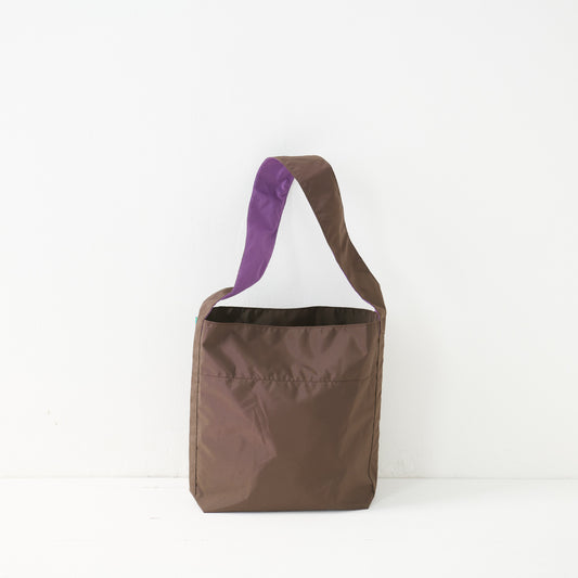 square bag / brown
